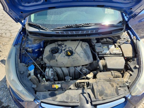 2015 HYUNDAI ELANTRA