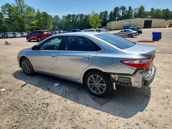 2016 TOYOTA CAMRY