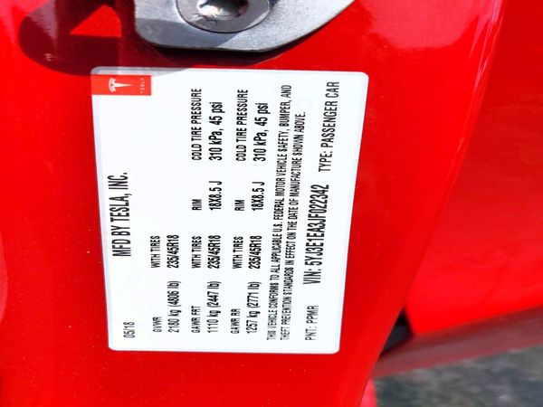 2018 TESLA MODEL 3