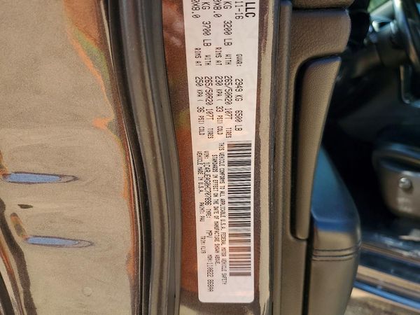2017 JEEP GRAND CHEROKEE LAREDO 4X2