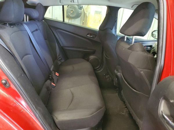 2021 TOYOTA PRIUS