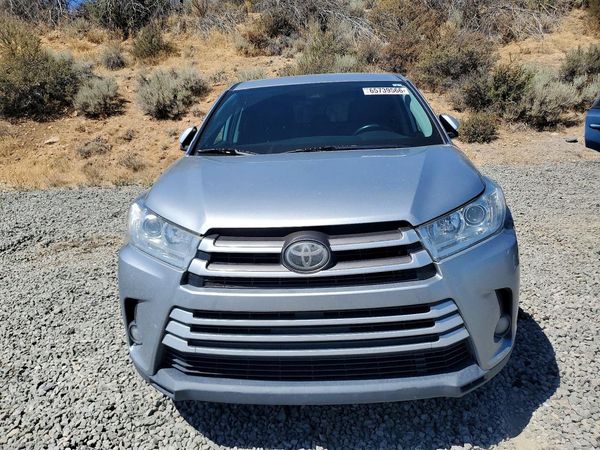2018 TOYOTA HIGHLANDER