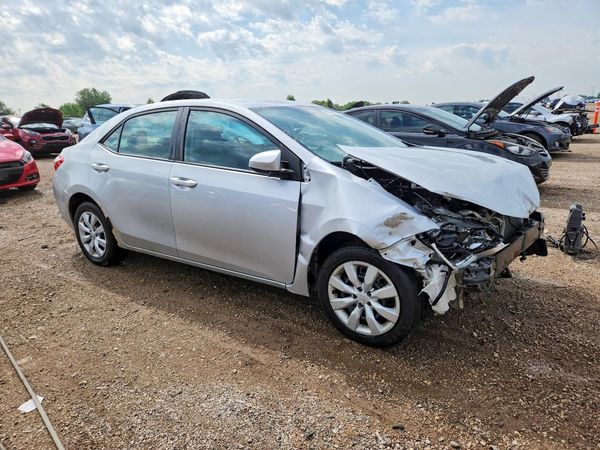 2015 TOYOTA COROLLA