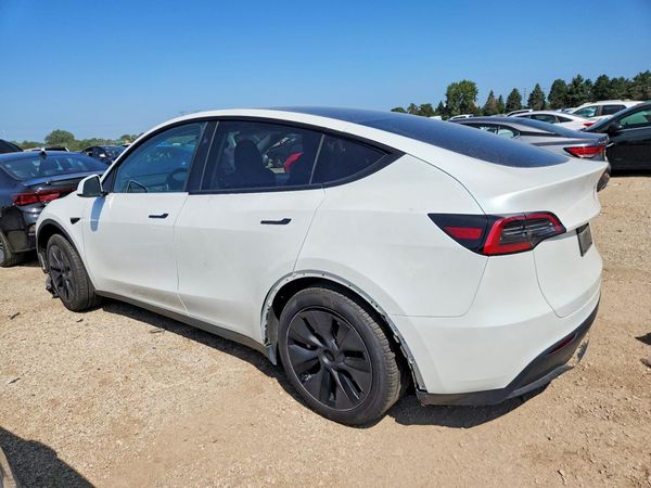 2025 TESLA MODEL Y