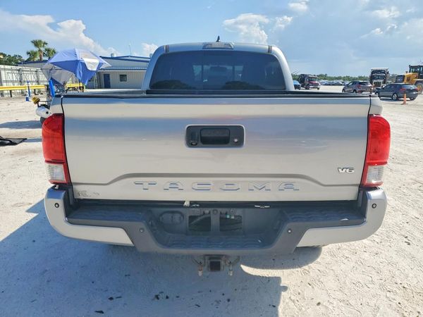 2017 TOYOTA TACOMA