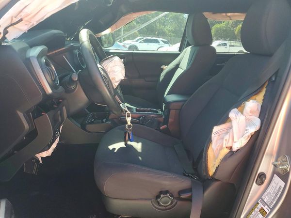 2017 TOYOTA TACOMA