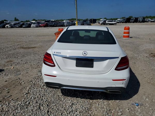 2019 MERCEDES-BENZ E E300