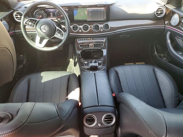 2019 MERCEDES-BENZ E E300