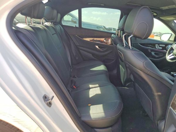 2019 MERCEDES-BENZ E E300