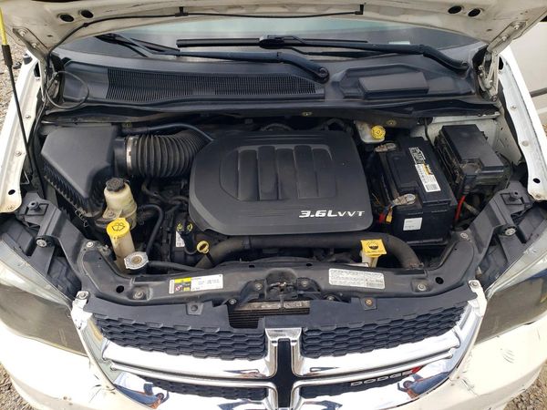2013 DODGE GRAND CARAVAN SE