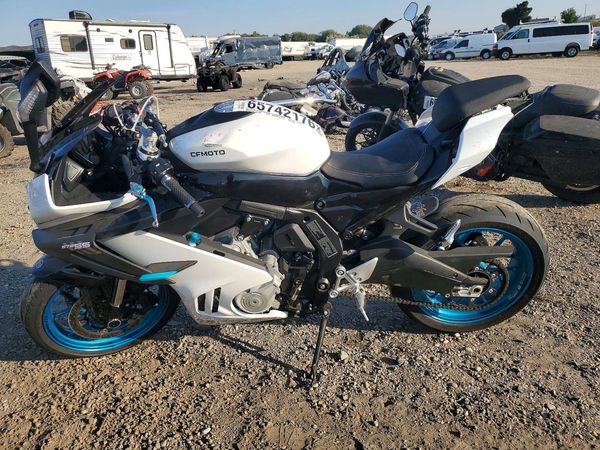 2025 CF MOTO 675SS