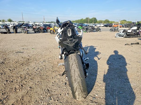 2025 CF MOTO 675SS