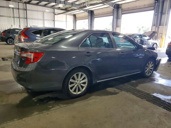 2013 TOYOTA CAMRY