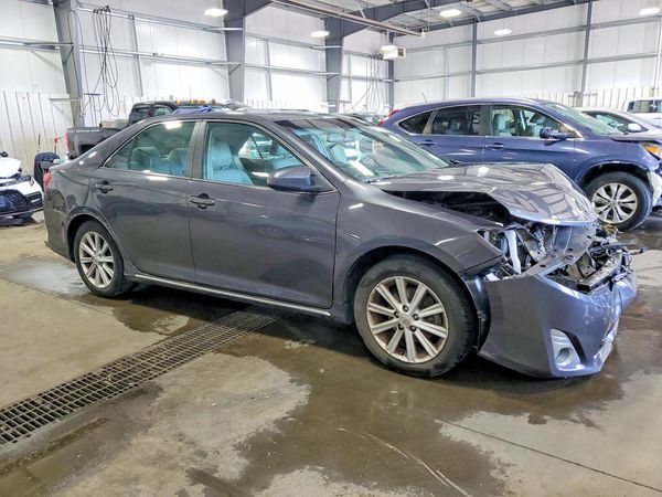 2013 TOYOTA CAMRY