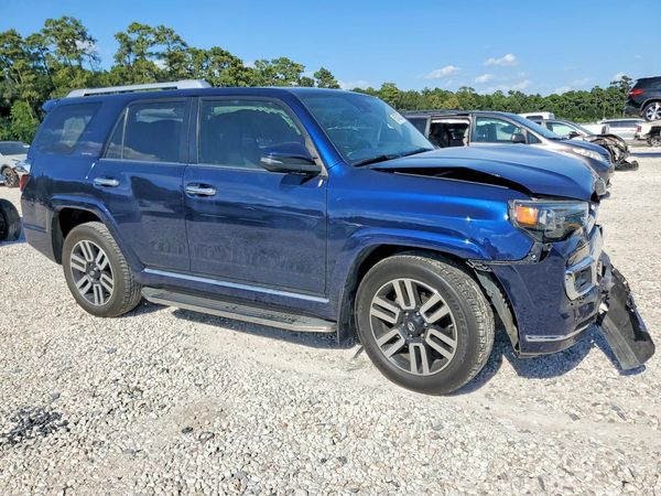 2020 TOYOTA 4RUNNER