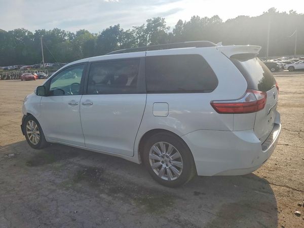 2015 TOYOTA SIENNA