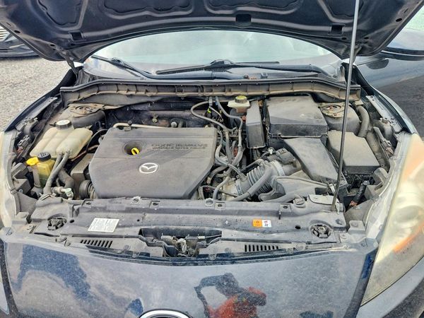 2012 MAZDA 3 Touring/GS