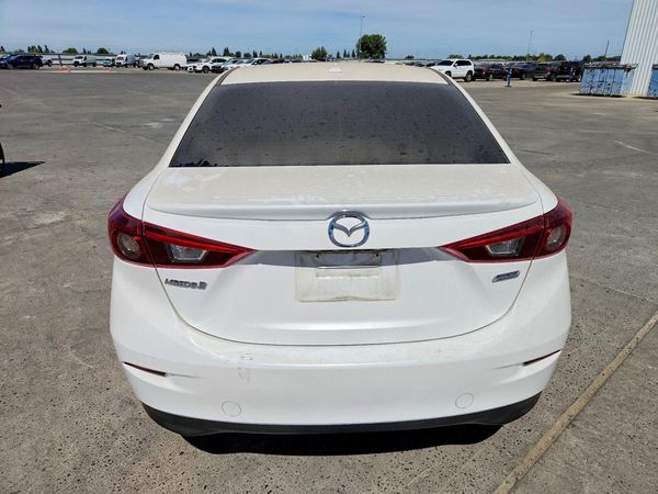 2017 MAZDA 3