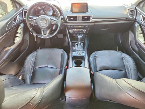 2017 MAZDA 3