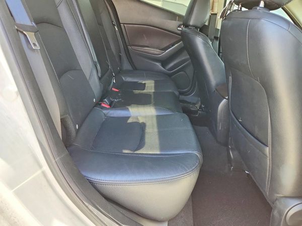 2017 MAZDA 3