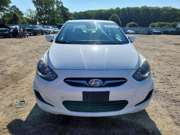 2013 HYUNDAI ACCENT GLS, GS