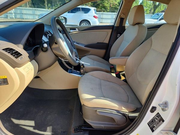 2013 HYUNDAI ACCENT GLS, GS