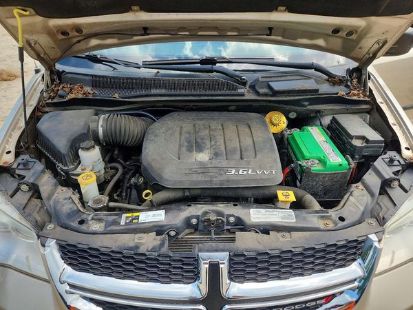 2016 DODGE GRAND CARAVAN SE
