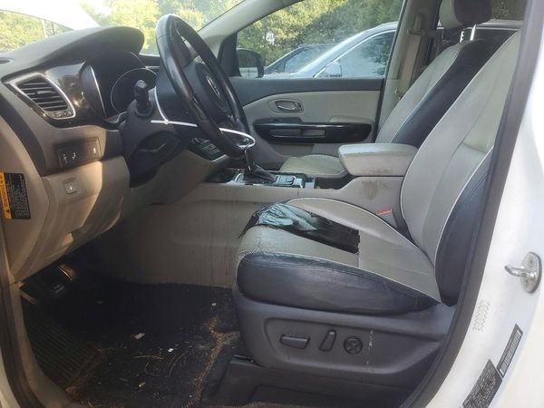 2015 KIA SEDONA GLS - Middle level