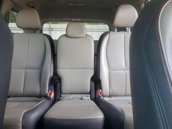 2015 KIA SEDONA GLS - Middle level