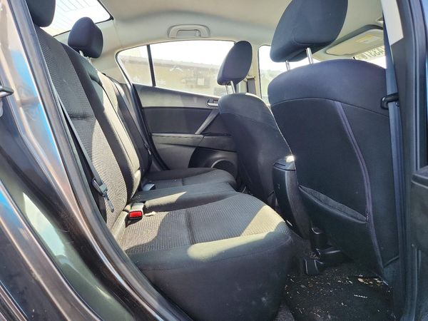 2012 MAZDA 3 Touring/GS