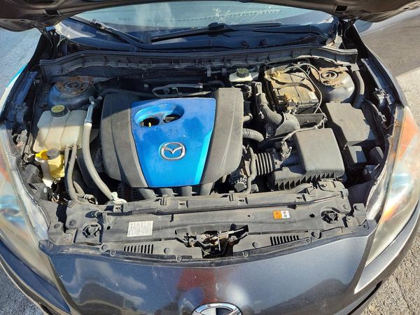 2012 MAZDA 3 Touring/GS