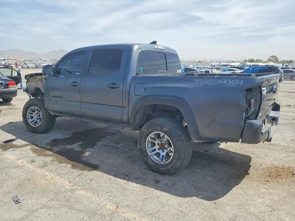 2017 TOYOTA TACOMA