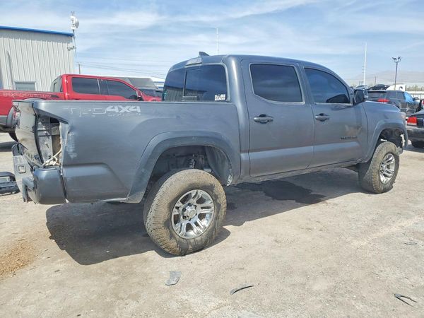 2017 TOYOTA TACOMA