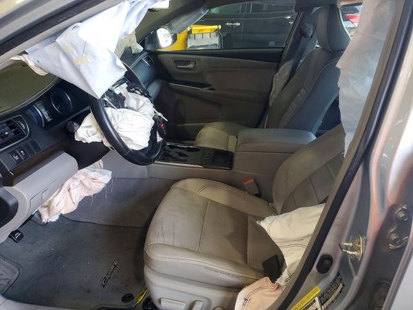 2016 TOYOTA CAMRY