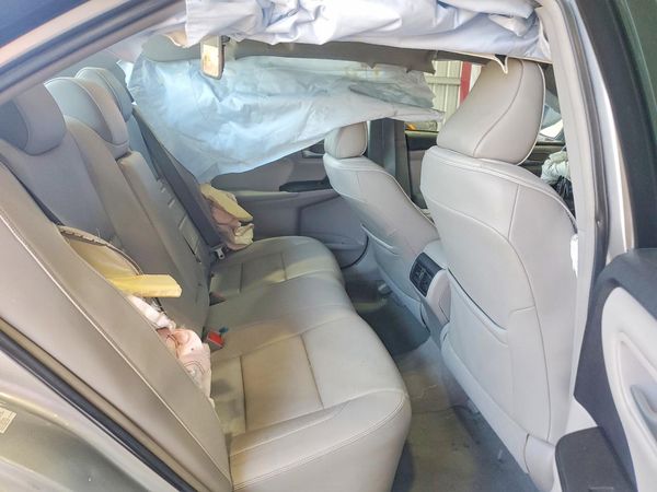 2016 TOYOTA CAMRY
