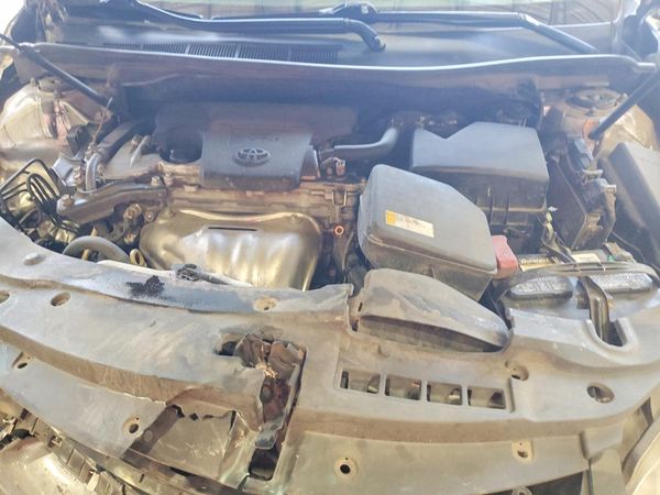 2016 TOYOTA CAMRY