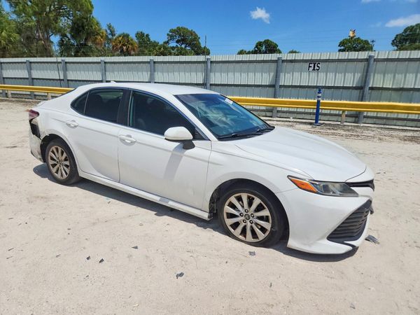 2019 TOYOTA CAMRY