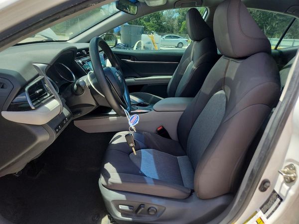 2019 TOYOTA CAMRY