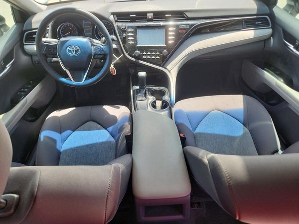 2019 TOYOTA CAMRY