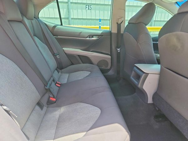 2019 TOYOTA CAMRY