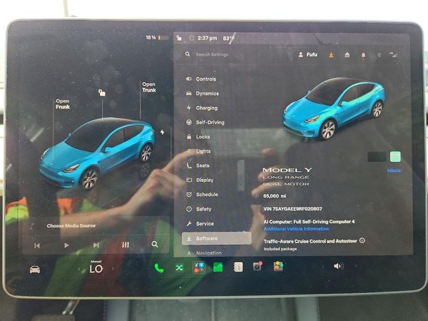 2024 TESLA MODEL Y