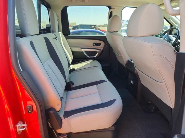 2021 NISSAN TITAN Crew Cab