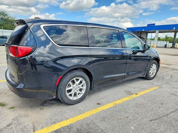 2023 CHRYSLER VOYAGER
