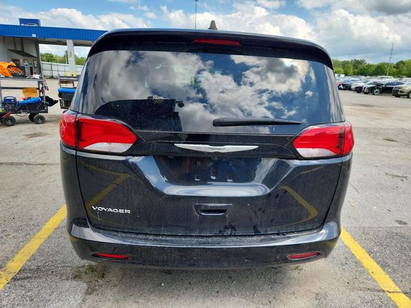 2023 CHRYSLER VOYAGER