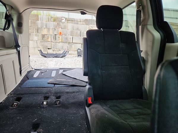 2012 DODGE GRAND CARAVAN SE