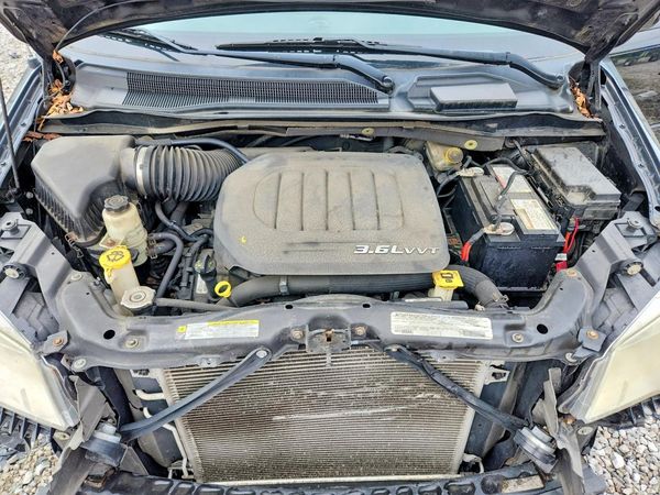 2012 DODGE GRAND CARAVAN SE