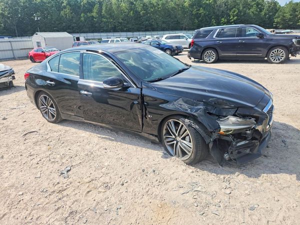 2015 INFINITI Q50