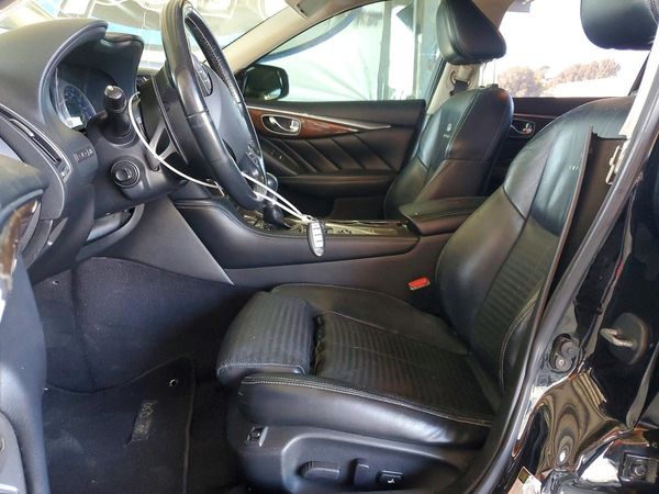2014 INFINITI Q50