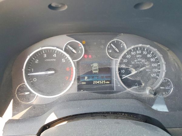 2014 TOYOTA TUNDRA SR5