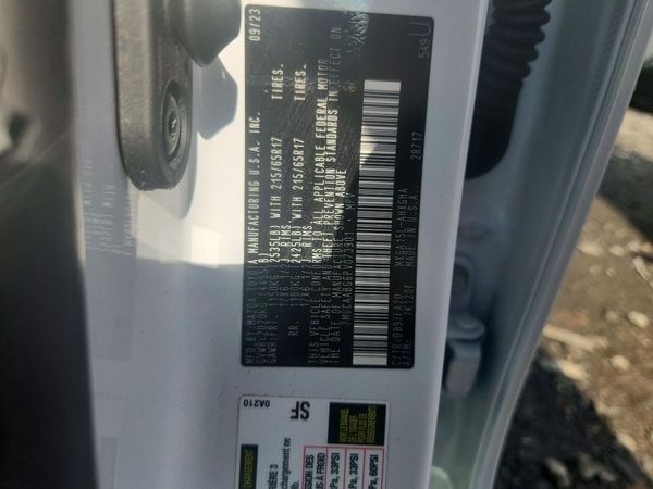 2023 TOYOTA COROLLA CROSS LE